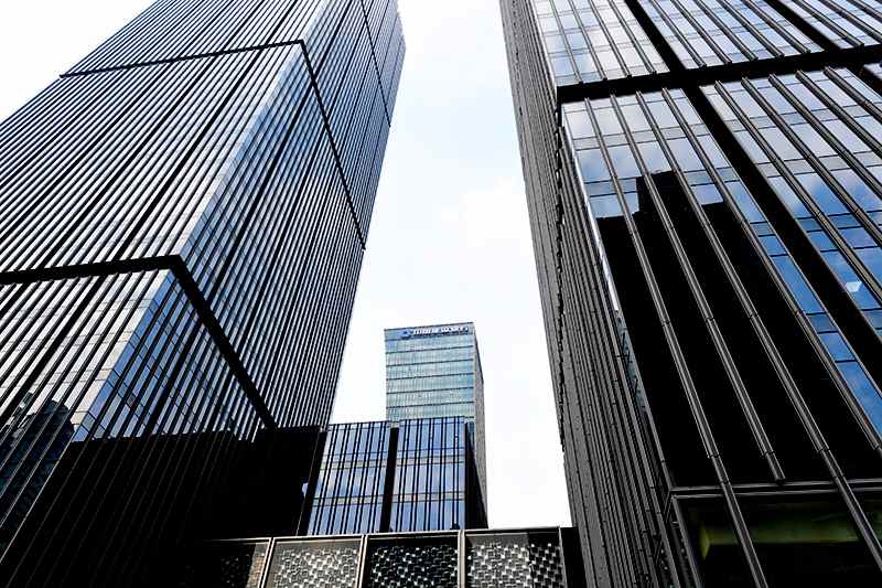 2018年1月6日上海陆家嘴1-166-建设银行.jpg